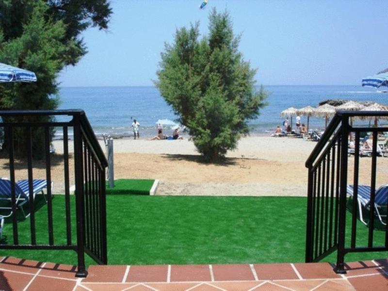 Margarita Beach Hotel Agia Marina  Bagian luar foto