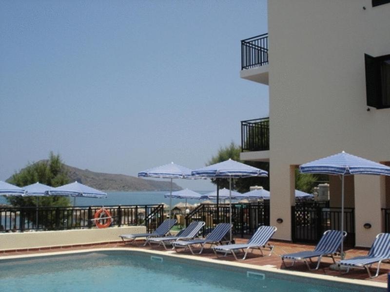 Margarita Beach Hotel Agia Marina  Bagian luar foto