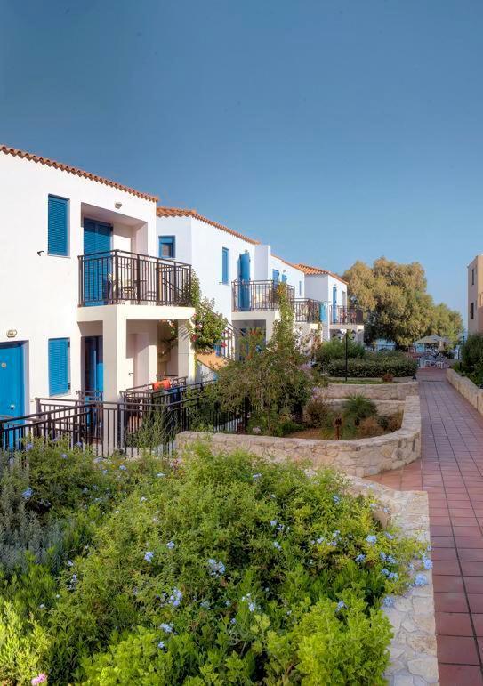 Margarita Beach Hotel Agia Marina  Bagian luar foto